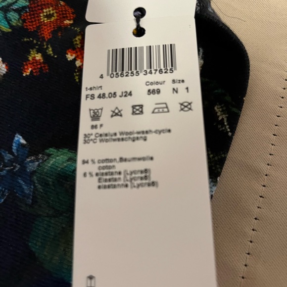 Marc Cain Sport Top size 34 / S - Picture 4 of 8